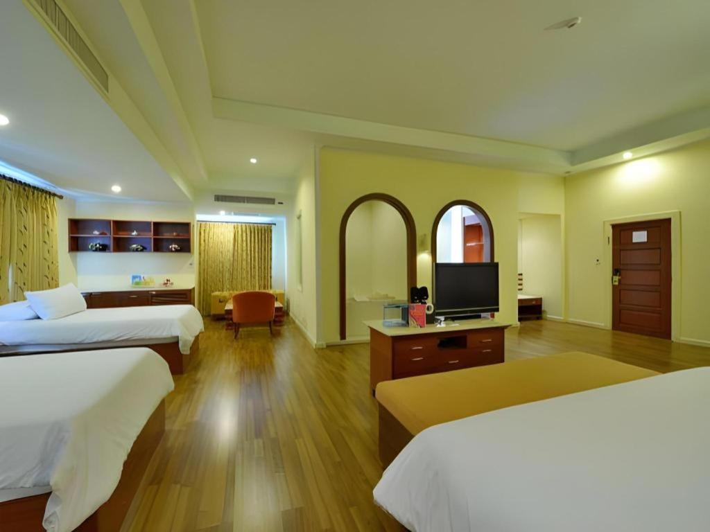 Hip Hotel Bangkok Buitenkant foto