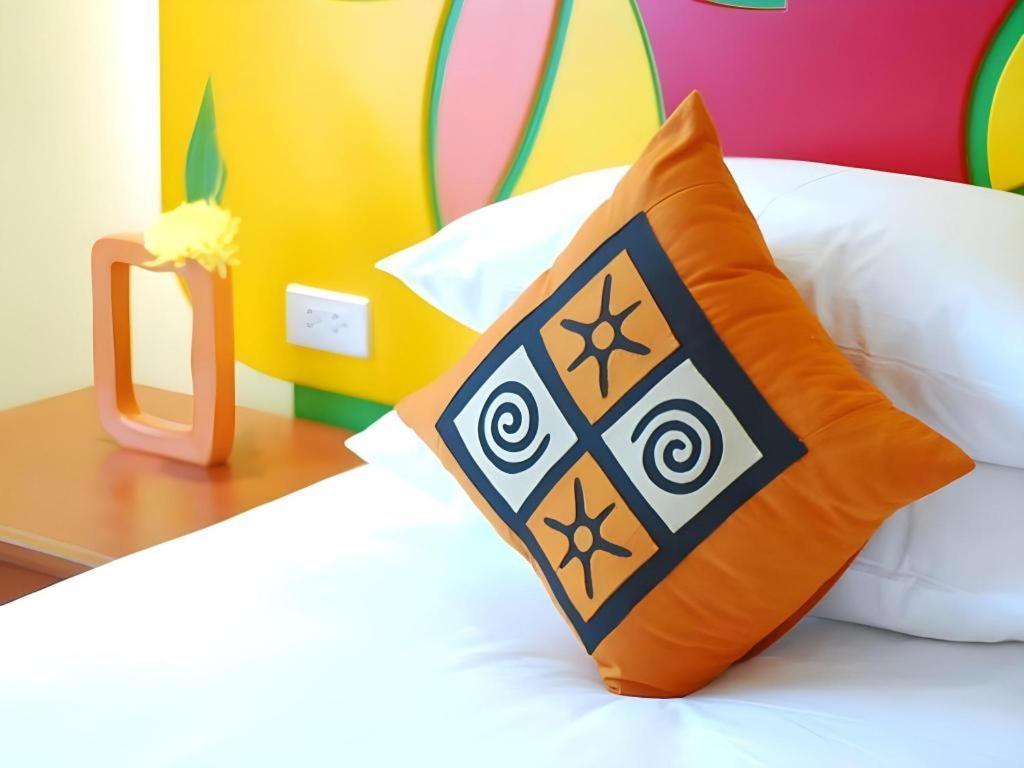 Hip Hotel Bangkok Buitenkant foto