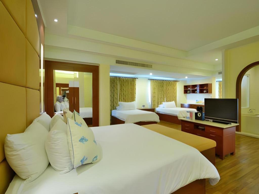 Hip Hotel Bangkok Buitenkant foto